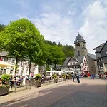 Muehlenberg *